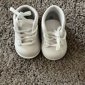 Baby white shoes teeny toes